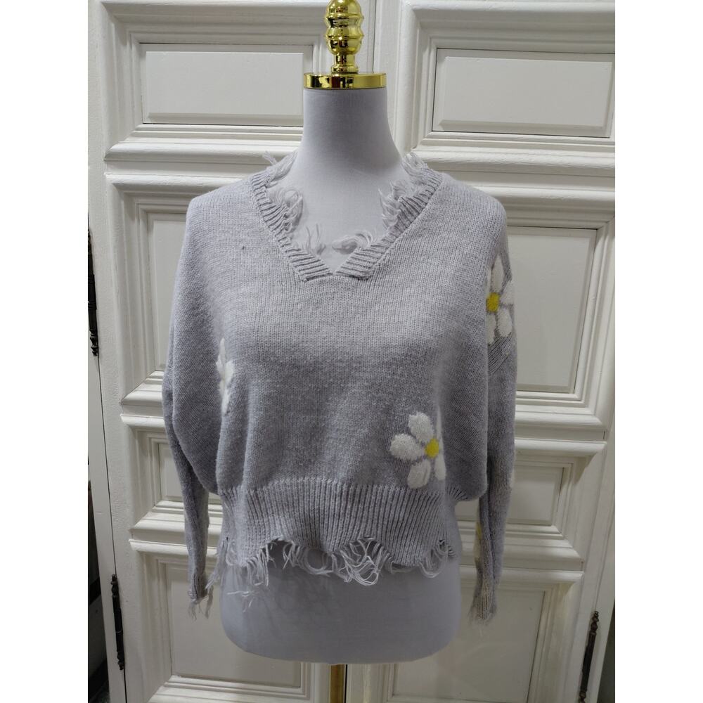 Polly Esther Womens Grey Oversized Sweater with Flowers Size Small